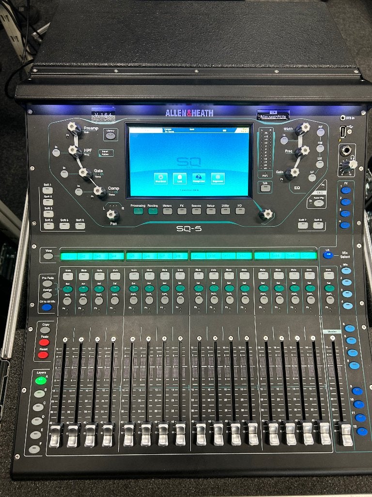 Allen Heath SQ5 - met plugins - nette staat, Muziek en Instrumenten, Mengpanelen, Ophalen of Verzenden, Zo goed als nieuw, 20 kanalen of meer