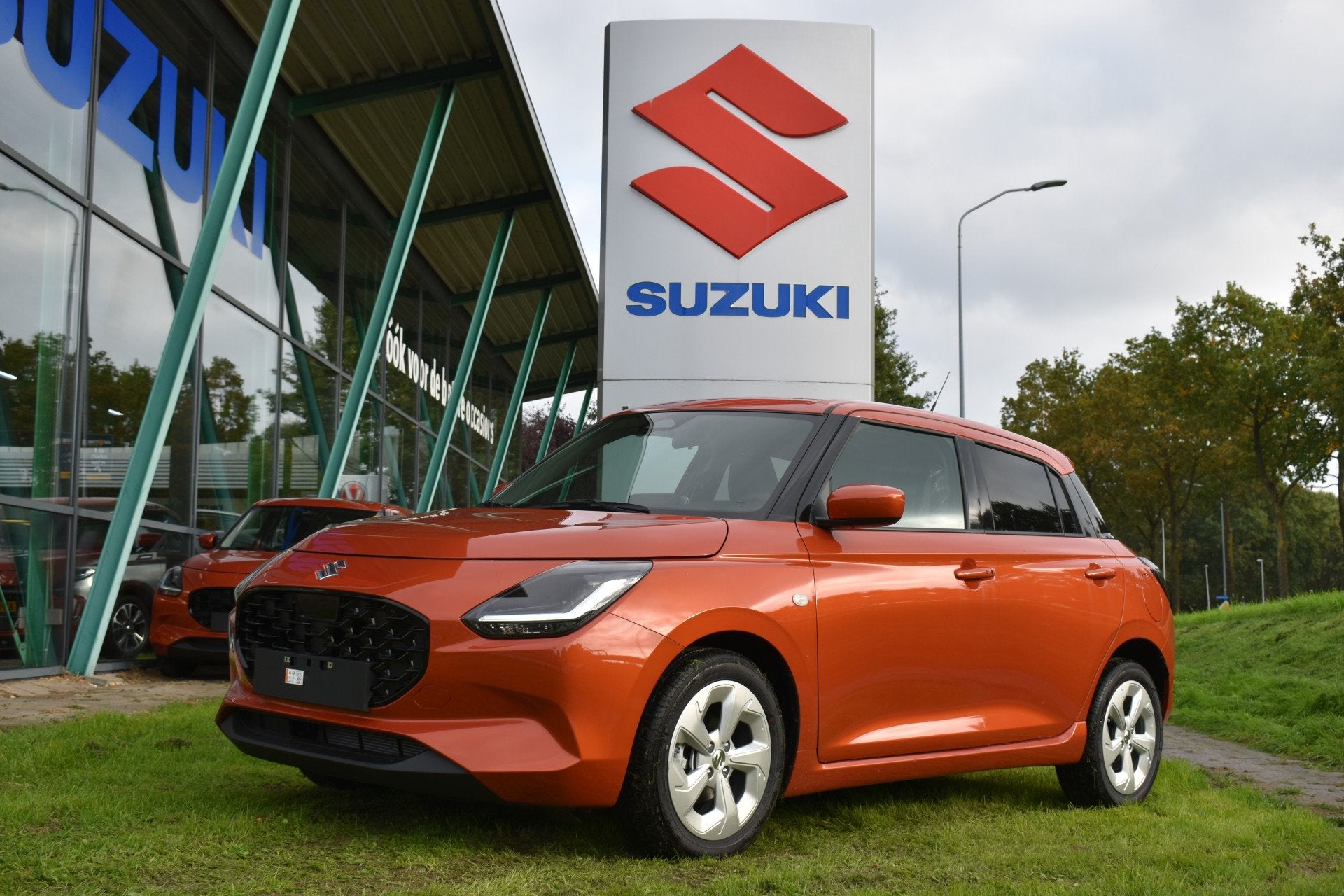 Suzuki Swift 1.2 Select Smart Hybrid Handgeschakeld 82pk | I, Auto's, Stof, Gebruikt, Zwart, Overige kleuren