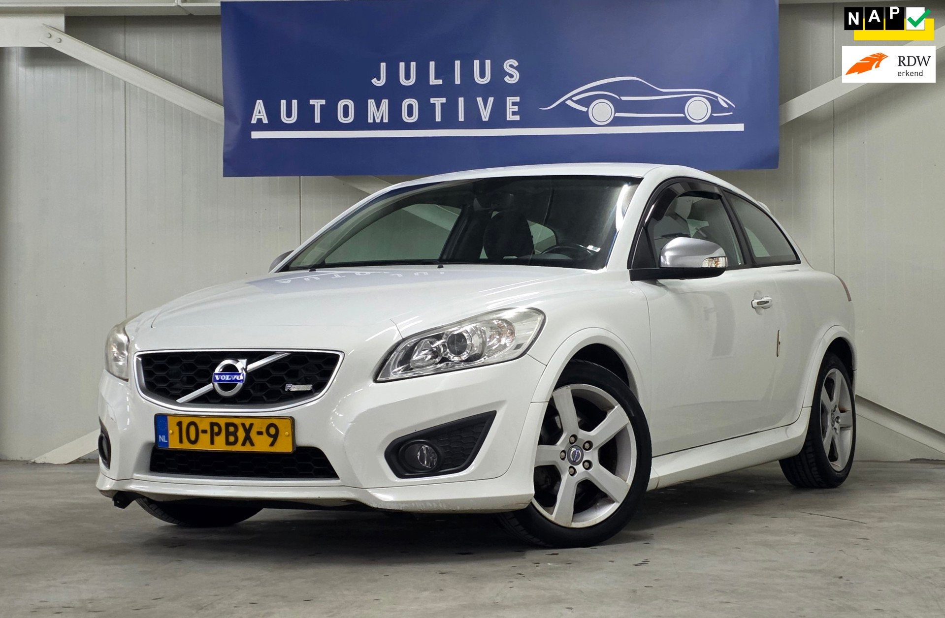 Volvo C30 1.6 R-Edition 1e Eigenaar Leer Trekhaak Clima PDC, Auto's, Voorwielaandrijving, 1596 cc, 101 pk, Gebruikt