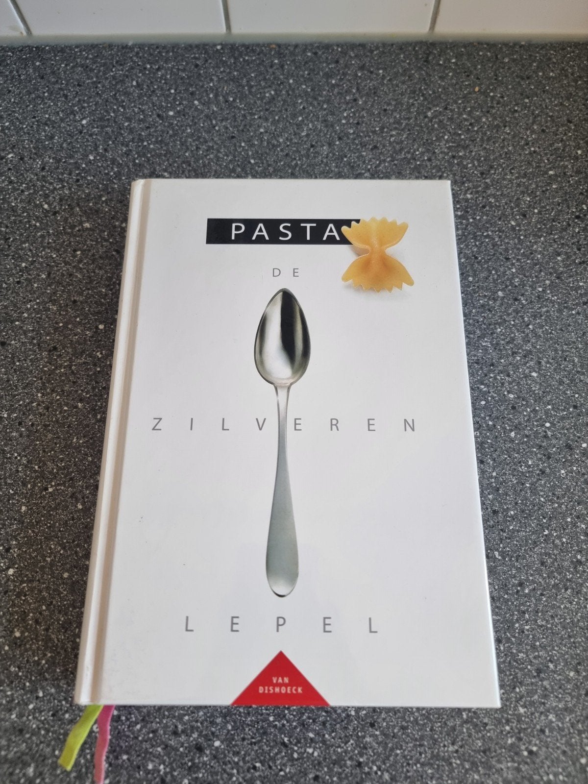 Het Zilveren Lepel Pasta Kookboek - Italiaanse Recepten, Hoofdgerechten, Zo goed als nieuw, Ophalen, Italië