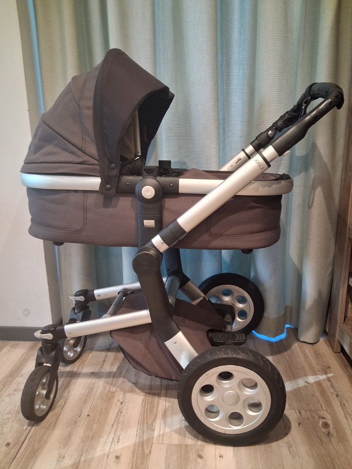 Geweldige Joolz Day 1 kinderwagen met reiswieg en zitje, Ophalen of Verzenden, Gebruikt, Combiwagen, Met reiswieg