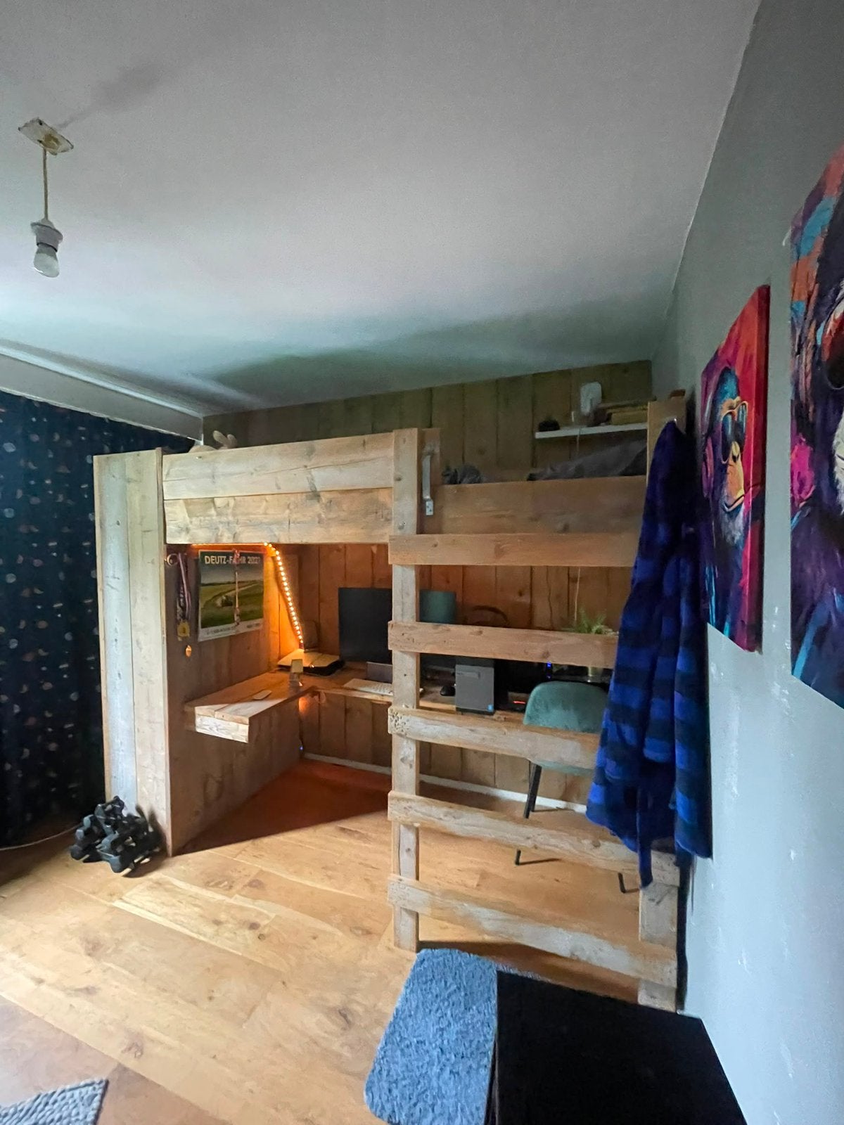 Massief houten hoogslaper met bureau en opbergkast, Ophalen, Eenpersoons, Zo goed als nieuw, 90 cm