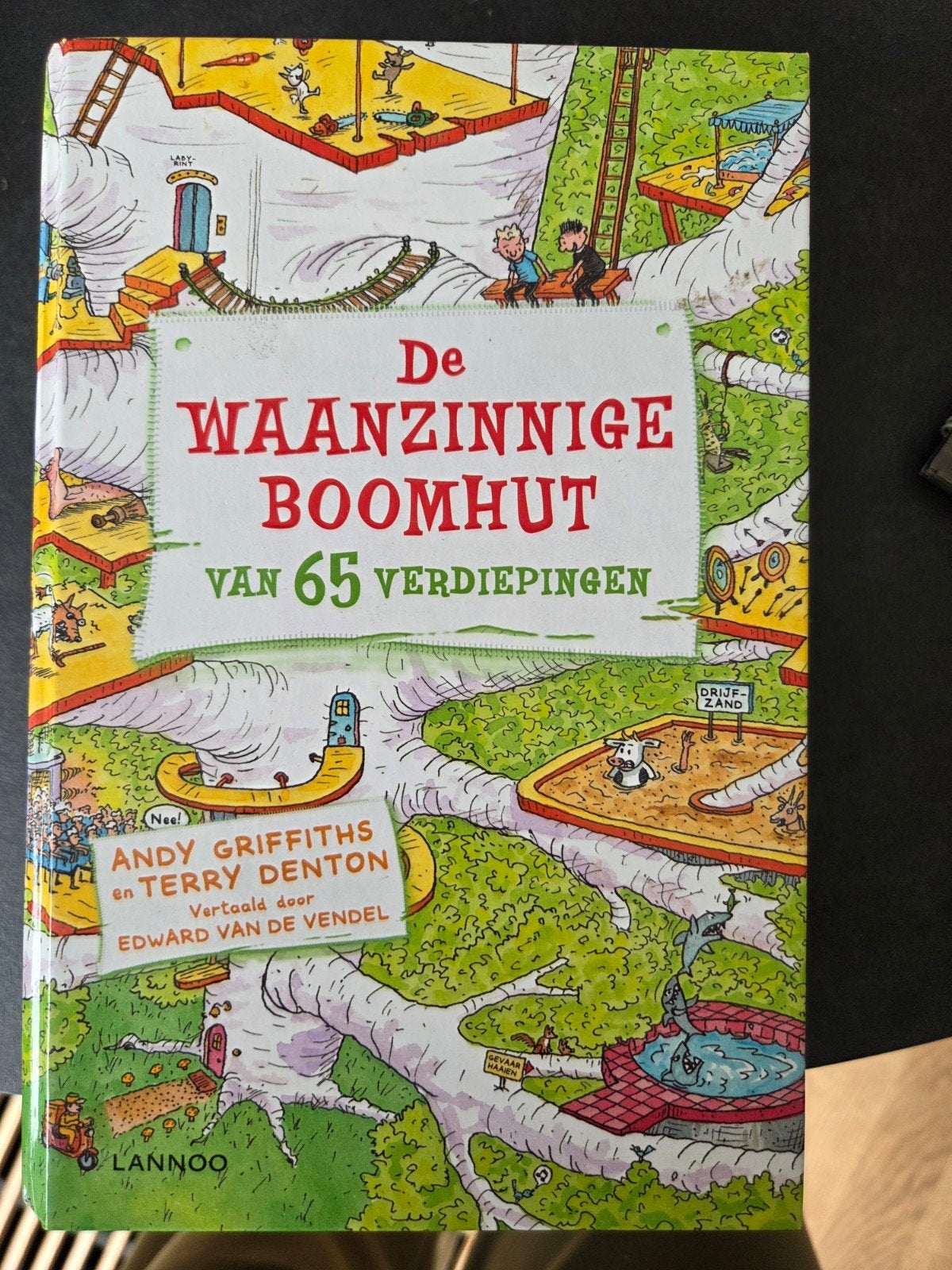De waanzinnige boomhut deel 5, Boeken, Ophalen of Verzenden, Zo goed als nieuw, Fictie algemeen