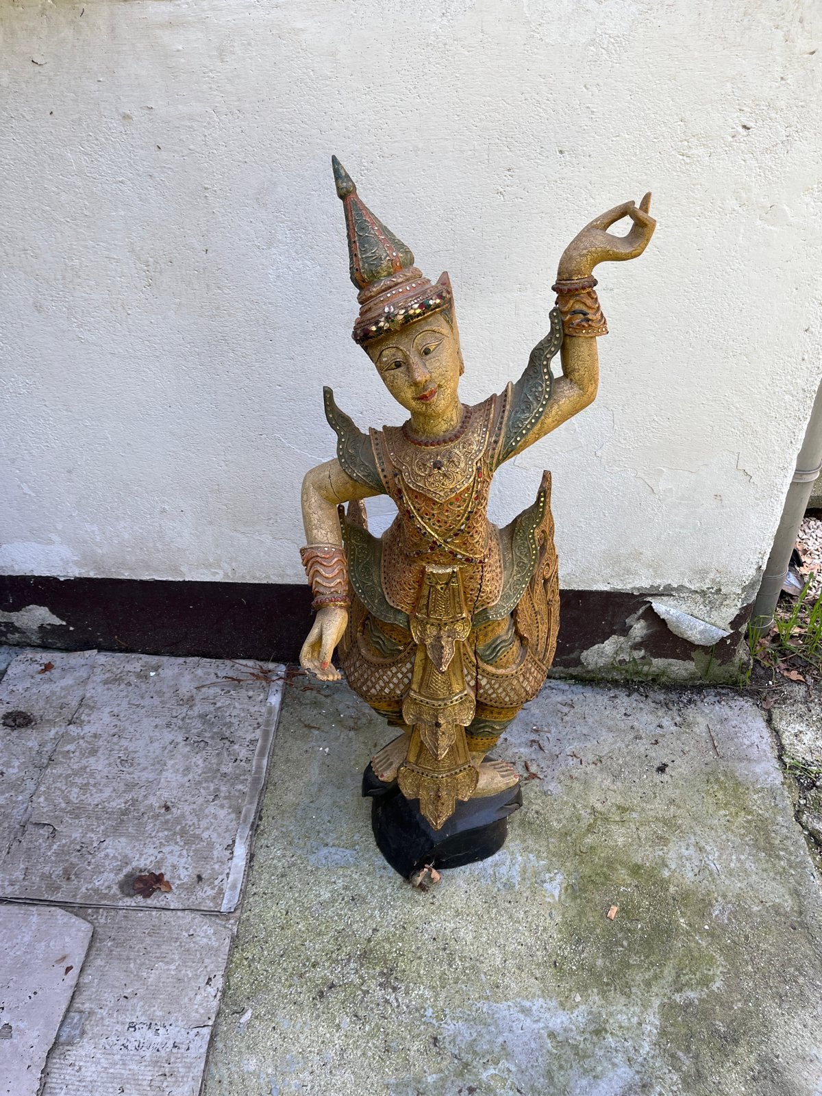 Oud Thais danser beeld - Handgesneden en beschilderd, Ophalen, 50 - 100 cm, Beeld, Hout