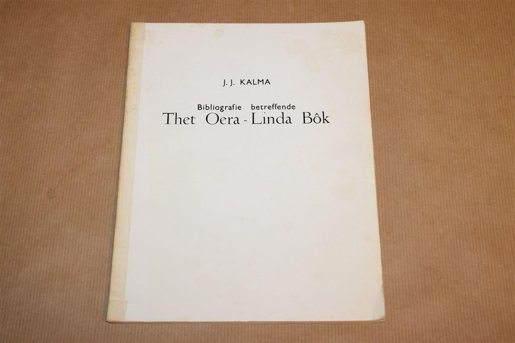 Oera Linda Bôk — Bibliografie & Handschriften, Kalma 1956, Boeken, Ophalen of Verzenden, Gelezen