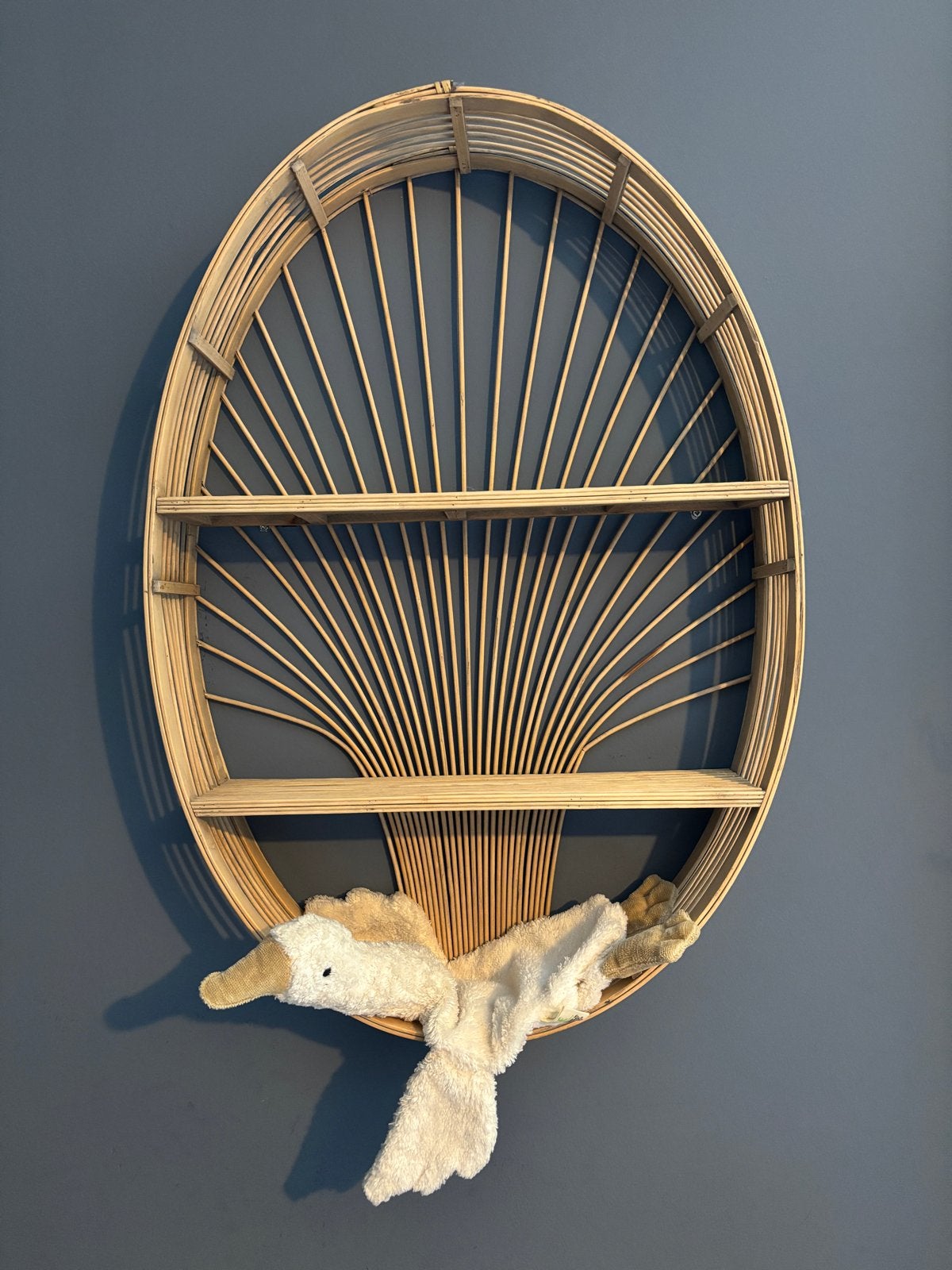 Rotan wandrek ovaal met 2 planken, Ophalen, Zo goed als nieuw