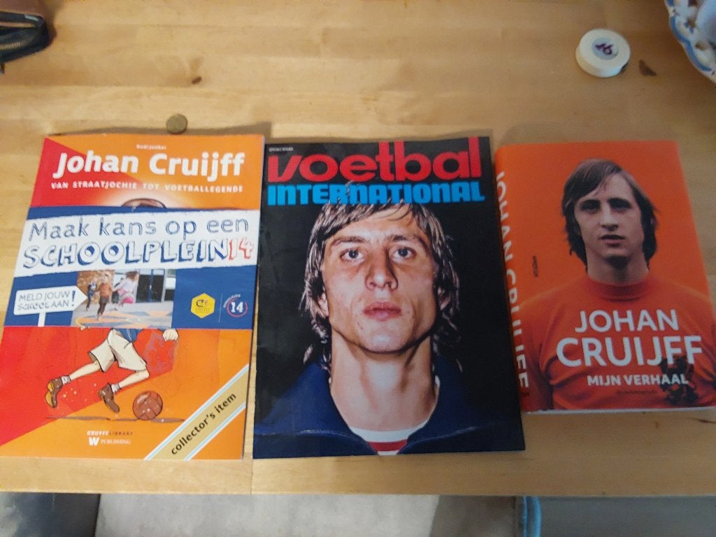 Boek johan cruijff stripboek, Ophalen, Nieuw, Balsport