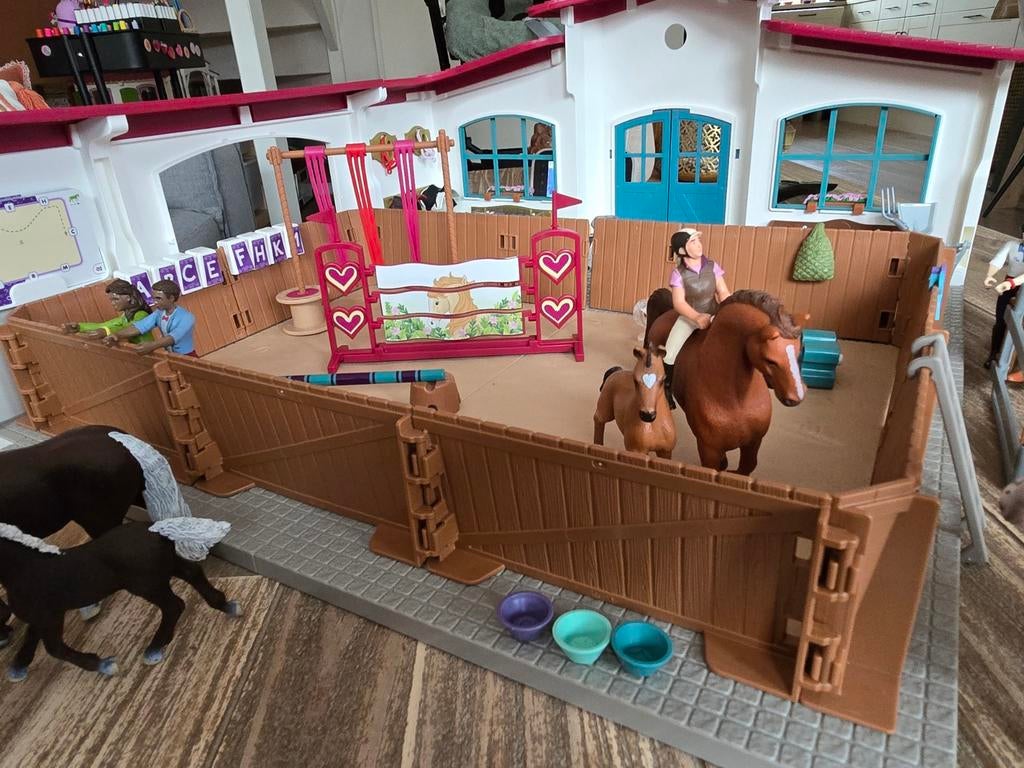 Schleich paarden manage, Ophalen, Zo goed als nieuw