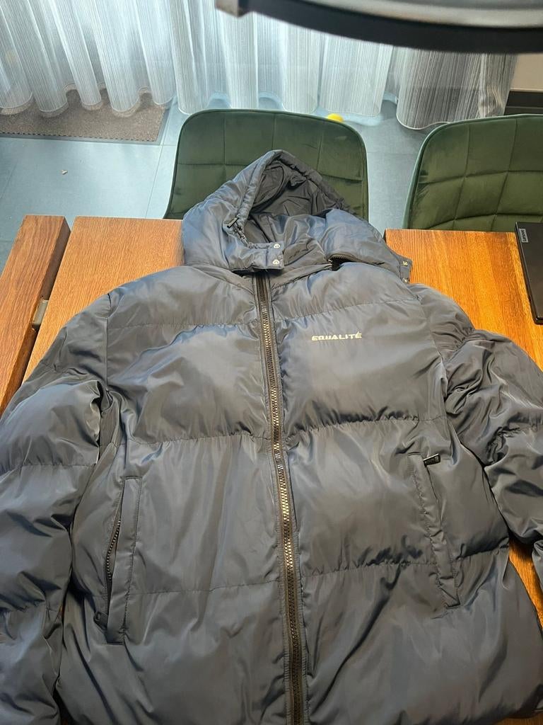 Equalité winterjas XXL - Zo goed als nieuw, Ophalen, Blauw, Overige maten, Zo goed als nieuw
