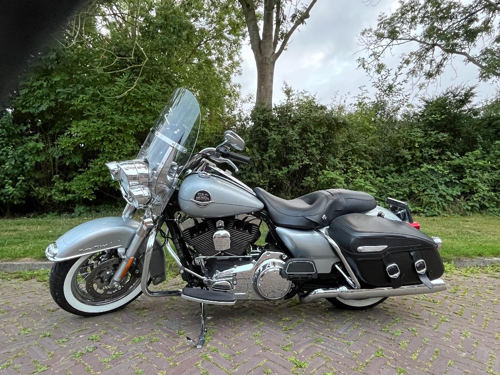 HARLEY DAVIDSON ROADKING CLASSIC 2010, Motoren, Motoren | Harley-Davidson, Particulier, Toermotor, meer dan 35 kW, 2 cilinders
