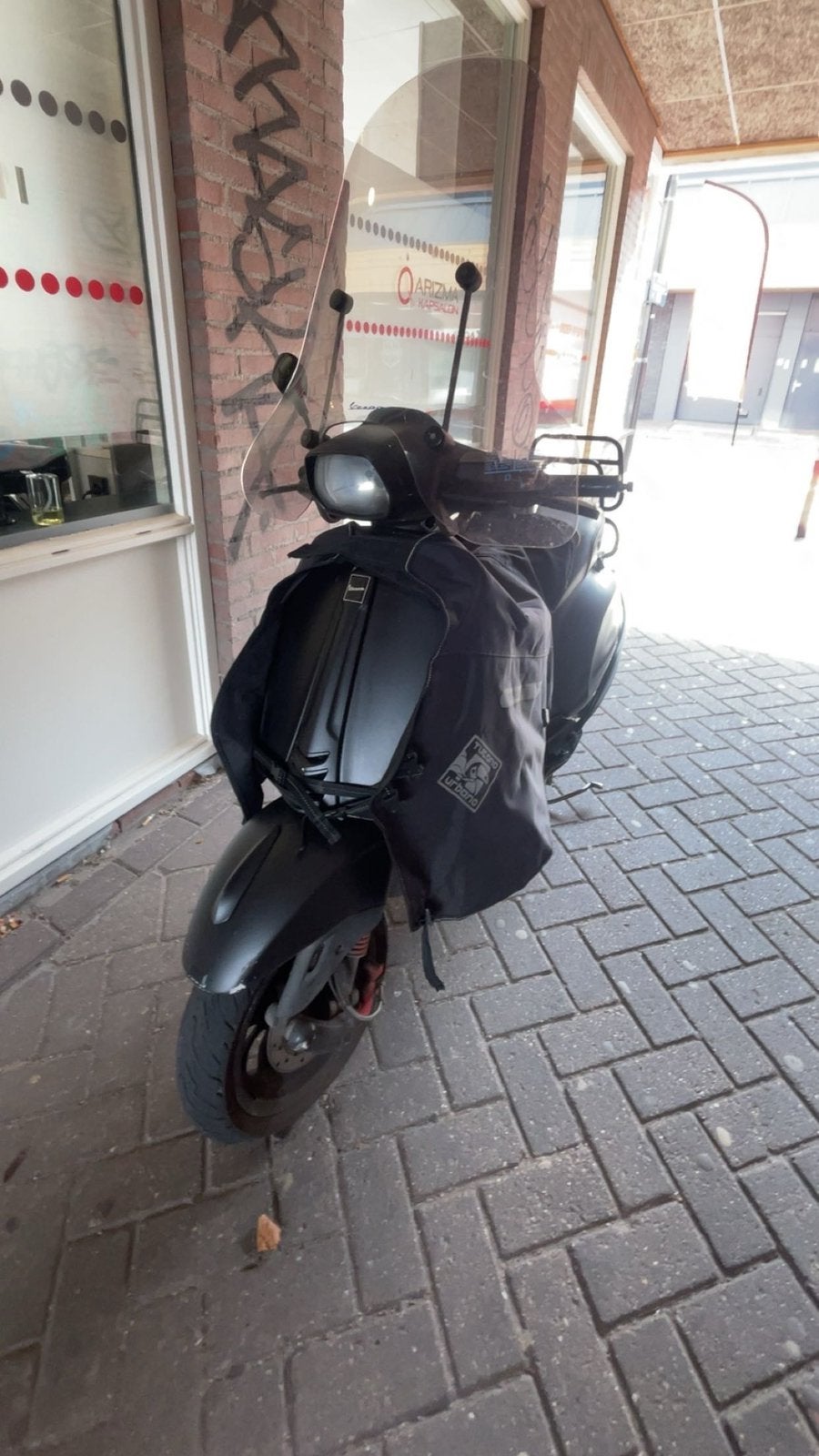 Vespa sprint iget ev5, Ophalen, Zo goed als nieuw
