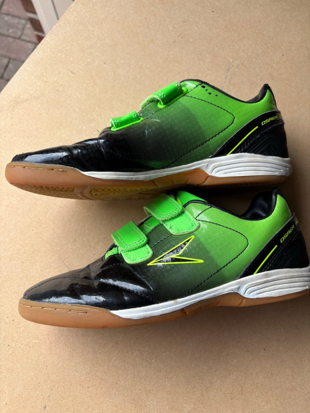 Osaga zaalvoetbalschoenen maat 35 gymschoenen, Maat XS of kleiner, Schoenen, Ophalen of Verzenden, Zo goed als nieuw