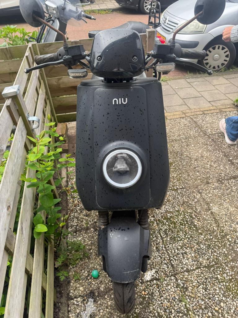 Niu Scooter met Geel Kenteken - 2020 Model, Gebruikt, Elektrisch, Ophalen, Overige merken