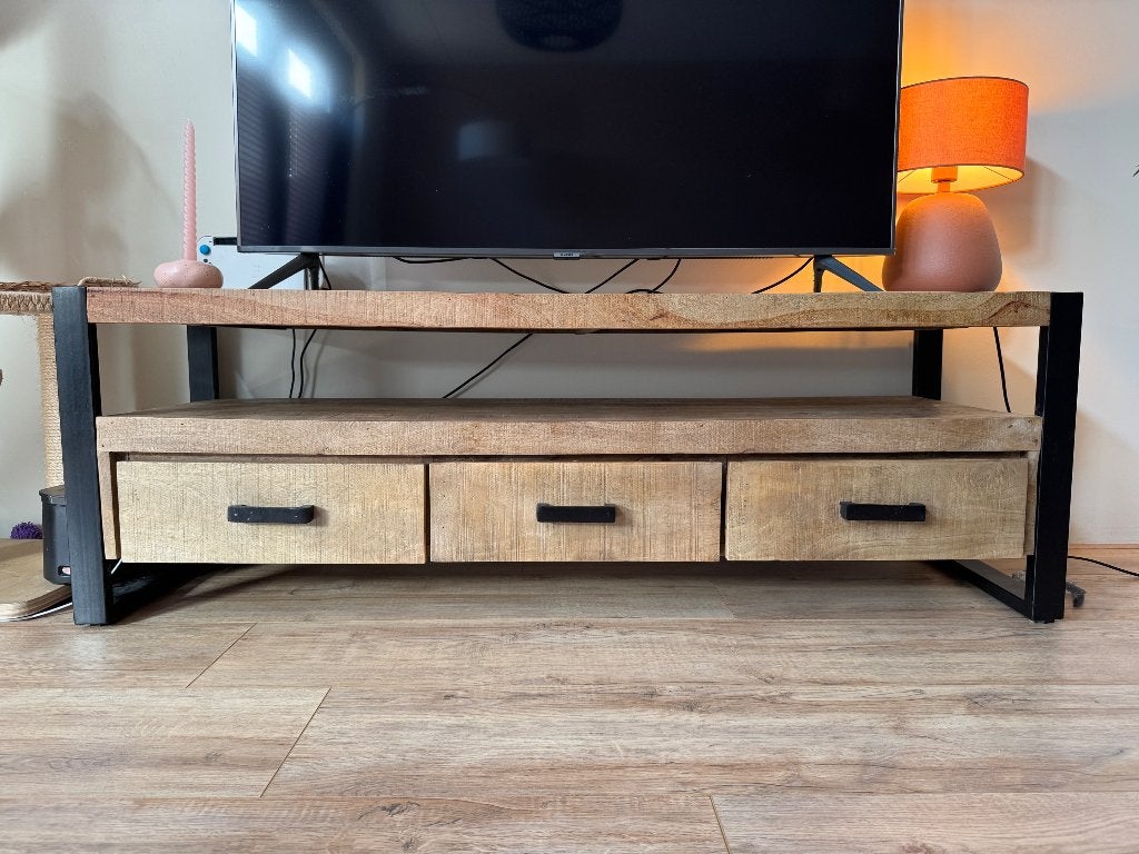 Mangohouten TV meubel