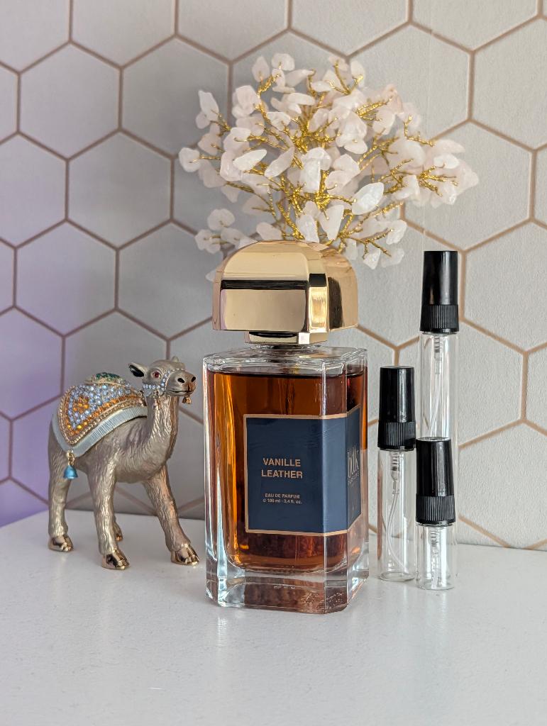 BDK  Vanille Leather sample/tester, Sieraden, Tassen en Uiterlijk, Uiterlijk | Parfum, Nieuw, Ophalen of Verzenden