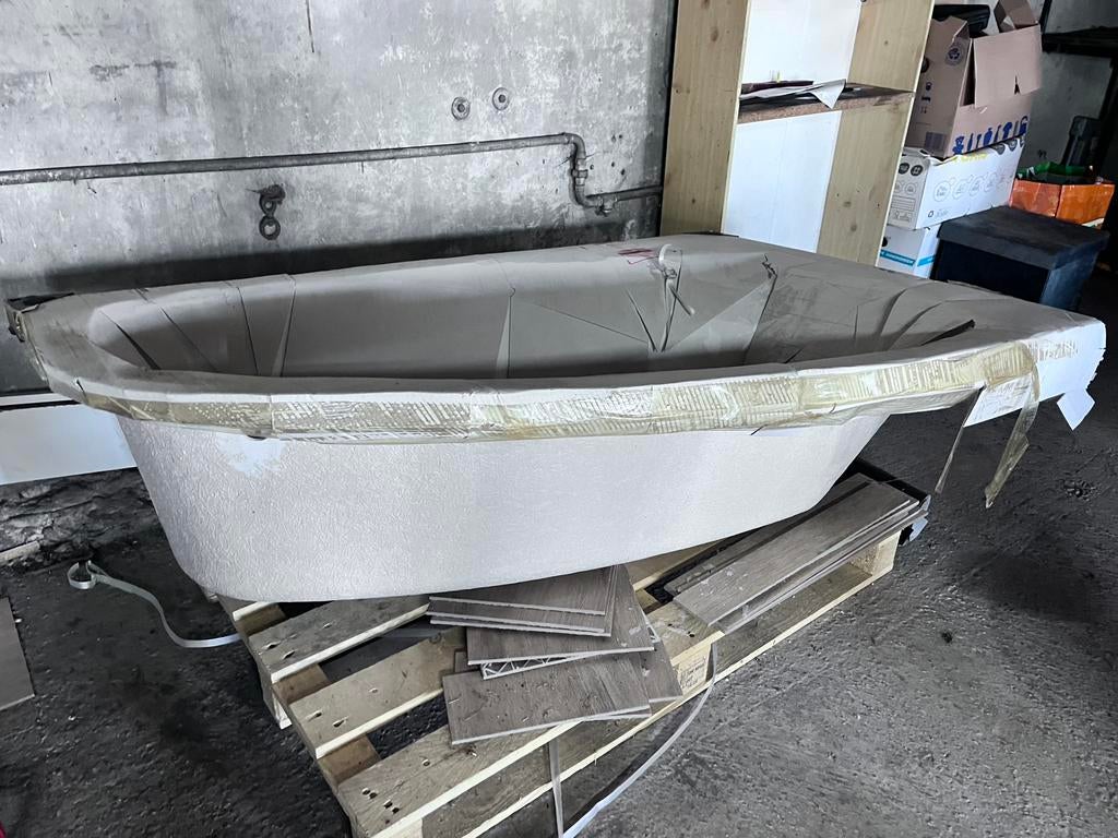 Te koop ligbad nieuw inbouw, Ophalen, Nieuw