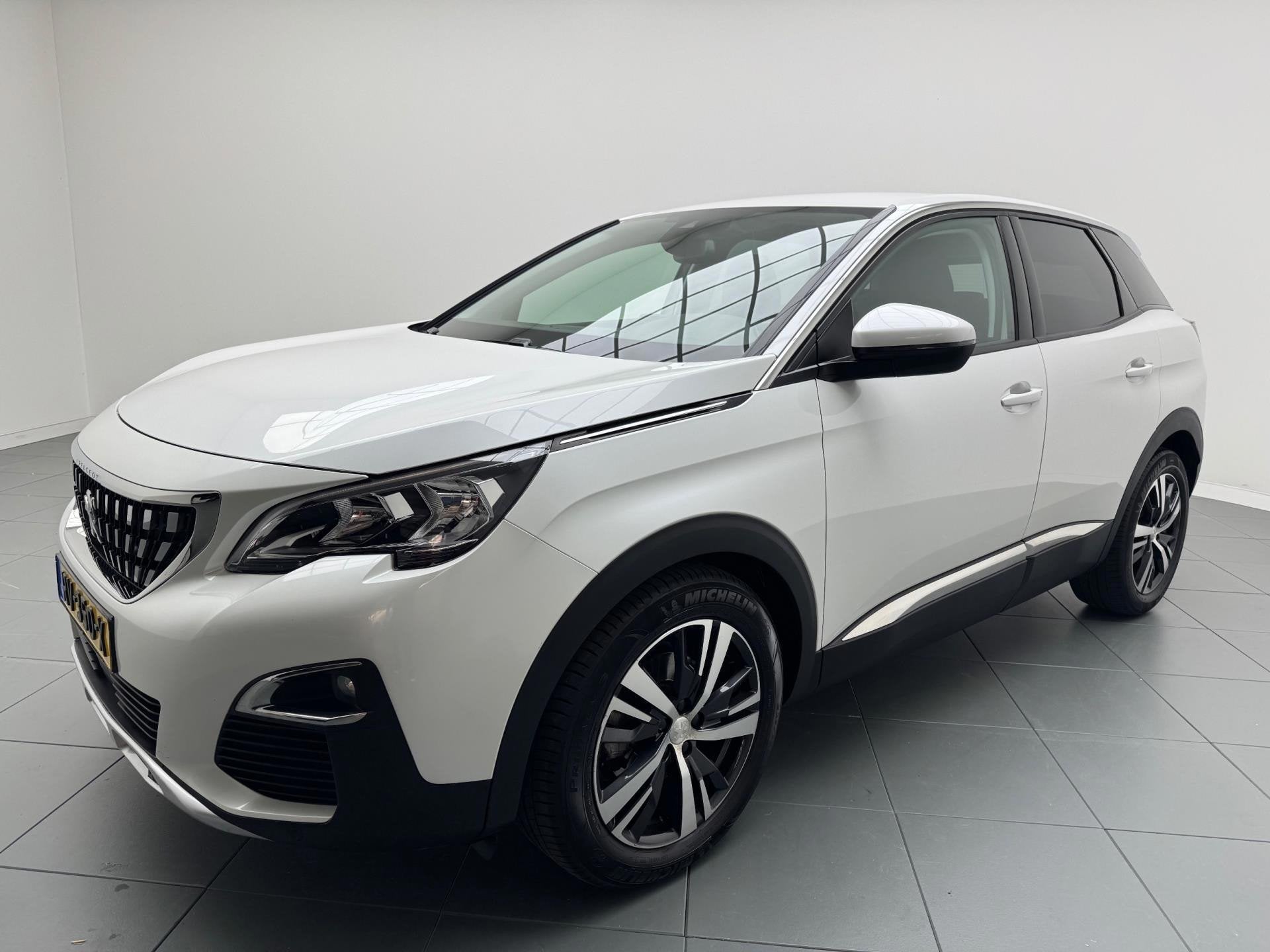 Peugeot 3008 1.6 BlueHDi Blue Lease Executive 120 Pk Airco N, Auto's, Voorwielaandrijving, Dealer onderhouden, Gebruikt, Euro 6