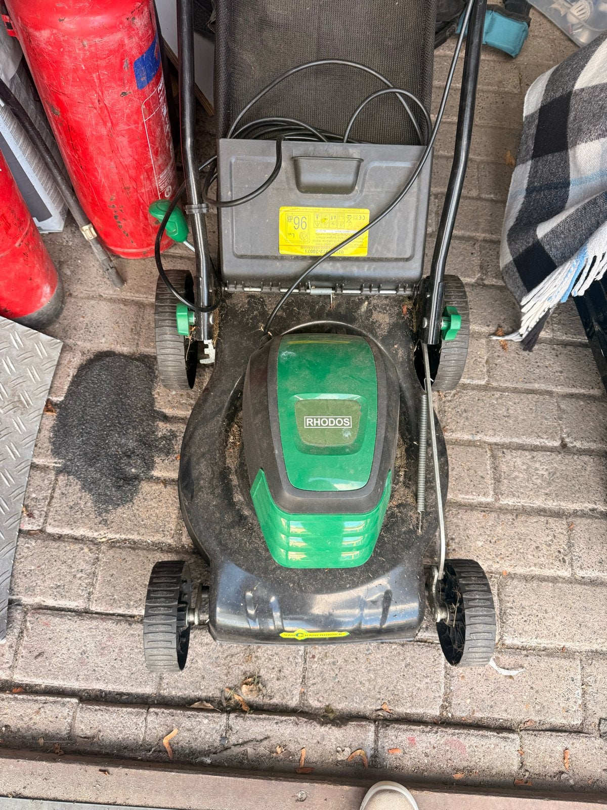 Rhodus elektrische grasmaaier 1600W, 40cm maaibreedte, Ophalen, Cirkelmaaier, Gebruikt, Elektrische grasmaaier