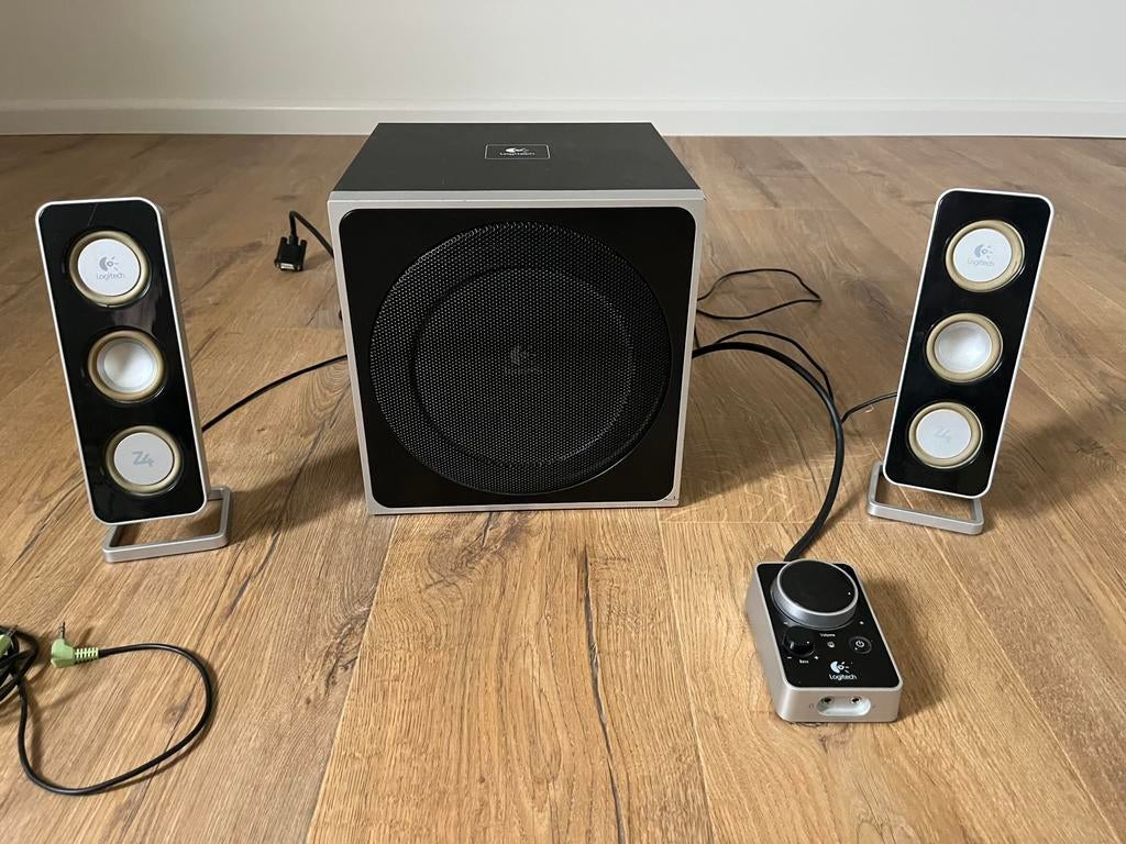 Logitex Z4 PC speaker, Ophalen of Verzenden, Zo goed als nieuw