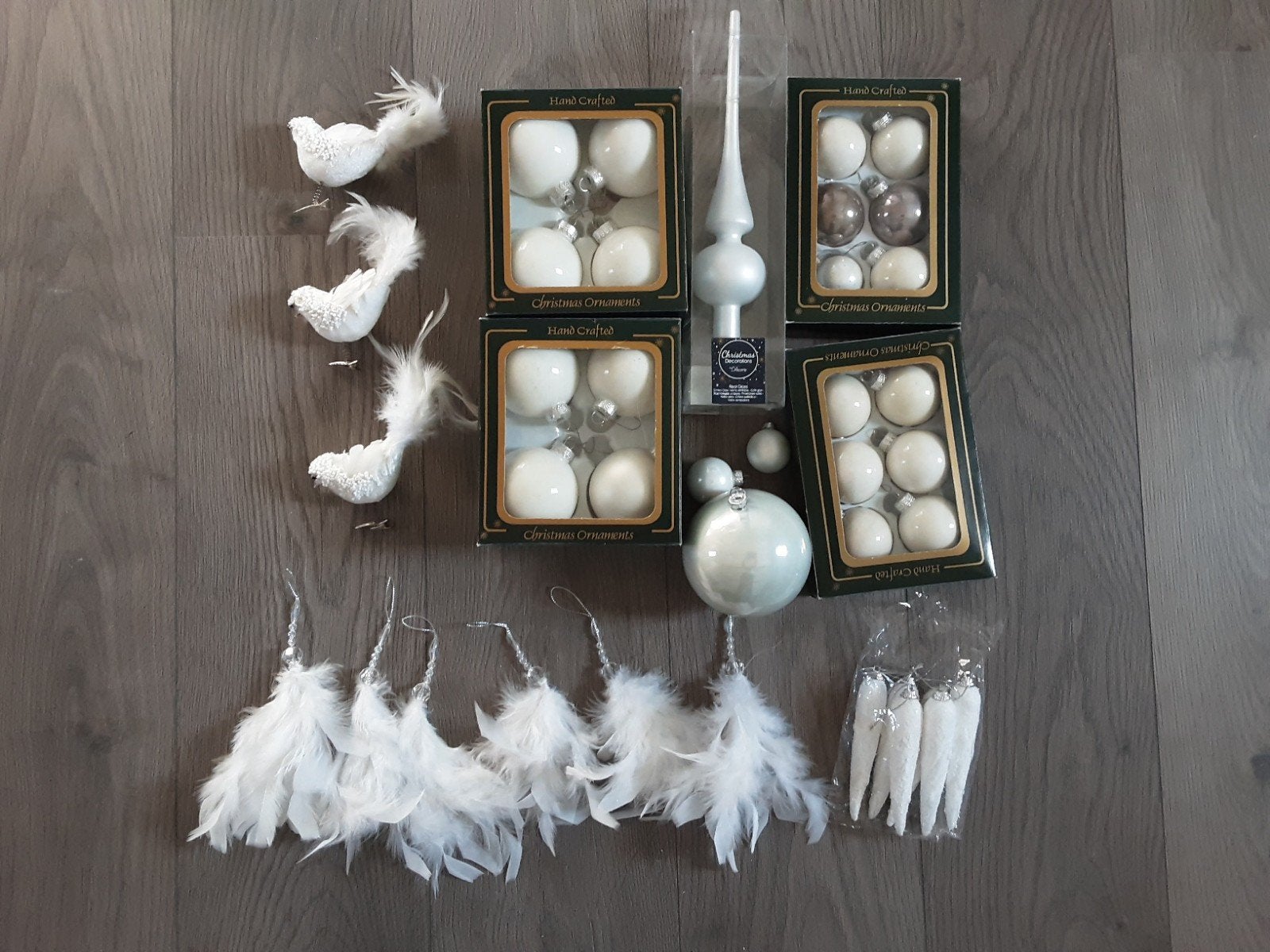 Prachtige witte glazen kerstballen, piek, kegels en vogeltje, Ophalen of Verzenden, Zo goed als nieuw