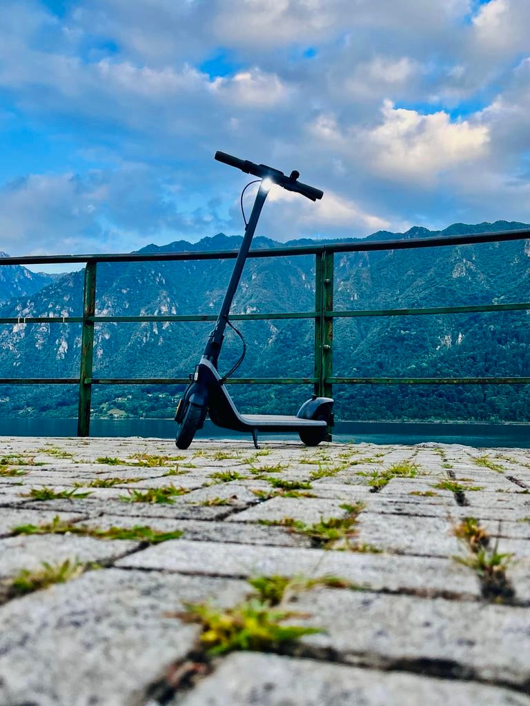 Ninebot E2 Elektrische Step - Zeer Goede Staat, Ophalen, Zo goed als nieuw, Elektrische step (E-scooter)