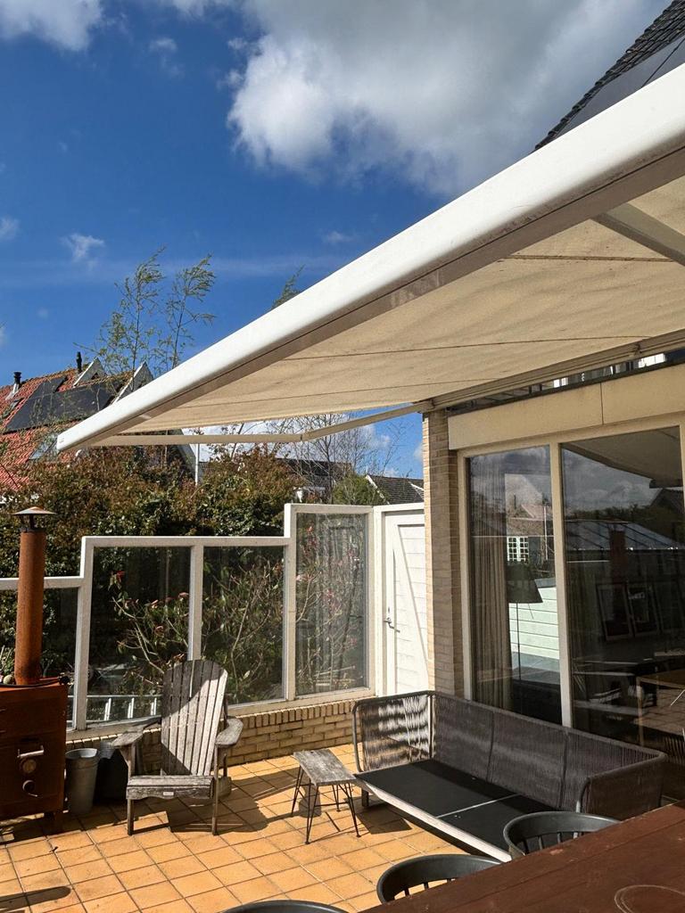 Zonnescherm 4,45 meter, Tuin en Terras, Overkappingen, Ophalen, Zo goed als nieuw