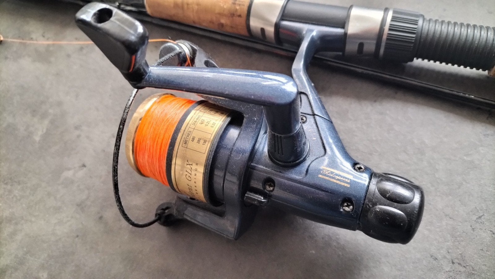 Daiwa spinhengel met Shakespeare molen, Ophalen, Molen