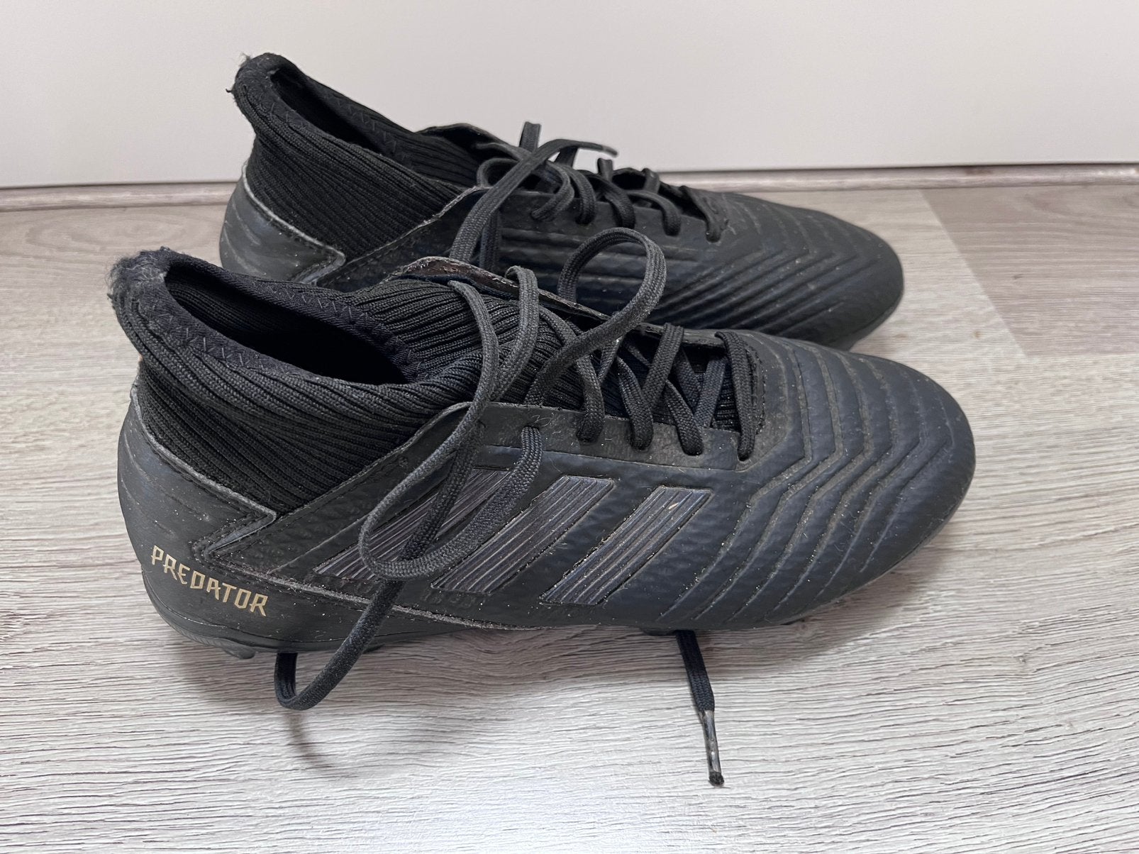 Voetbalschoenen Adidas predator mt 40, Sport en Fitness, Voetbal, Gebruikt, Maat XS of kleiner, Schoenen, Ophalen of Verzenden