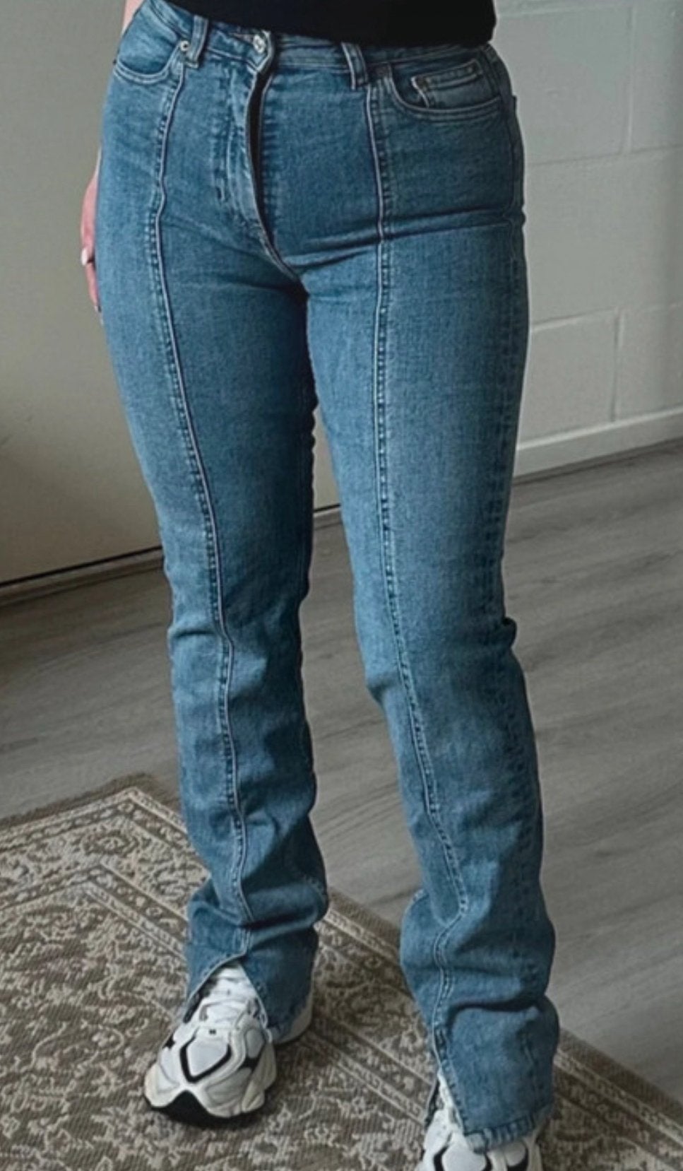 Zara blue jeans met split aan de onderkant en lichte stretch, Zo goed als nieuw, Maat 36 (S), Lang, Verzenden