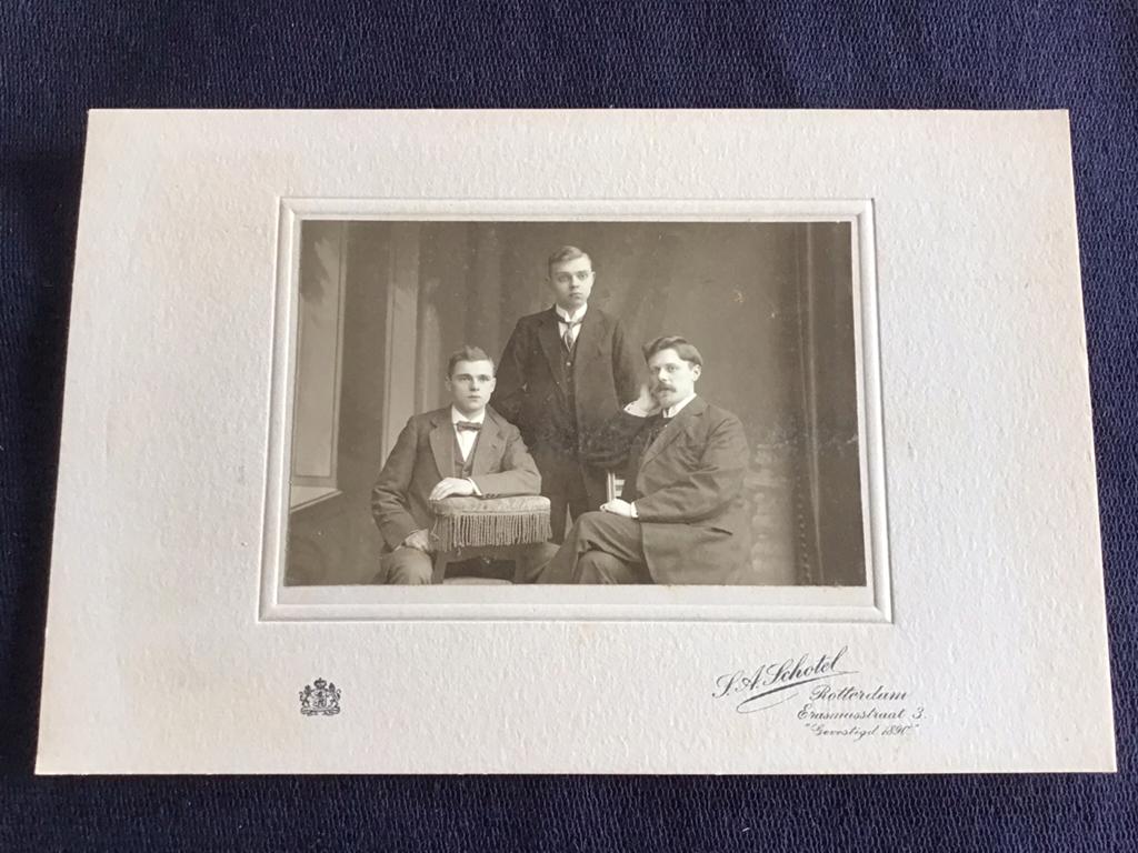 Kabinetfoto, Studenten, S.A. SCHOTEL, ROTTERDAM, Ophalen of Verzenden, Voor 1940, Gebruikt, Foto