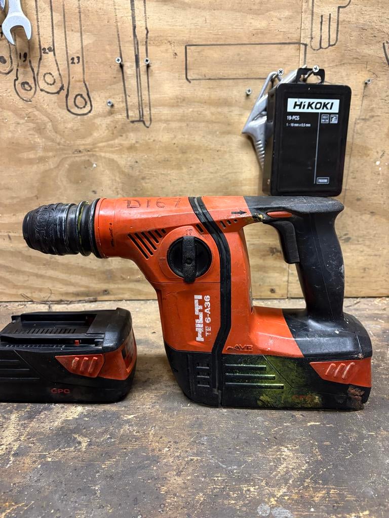 Hilti TE 6 A36-AVR Boorhamer uit 2019 met 2 accu's, Boor- en/of Breekhamer, Ophalen of Verzenden, Klopboormechanisme, Gebruikt