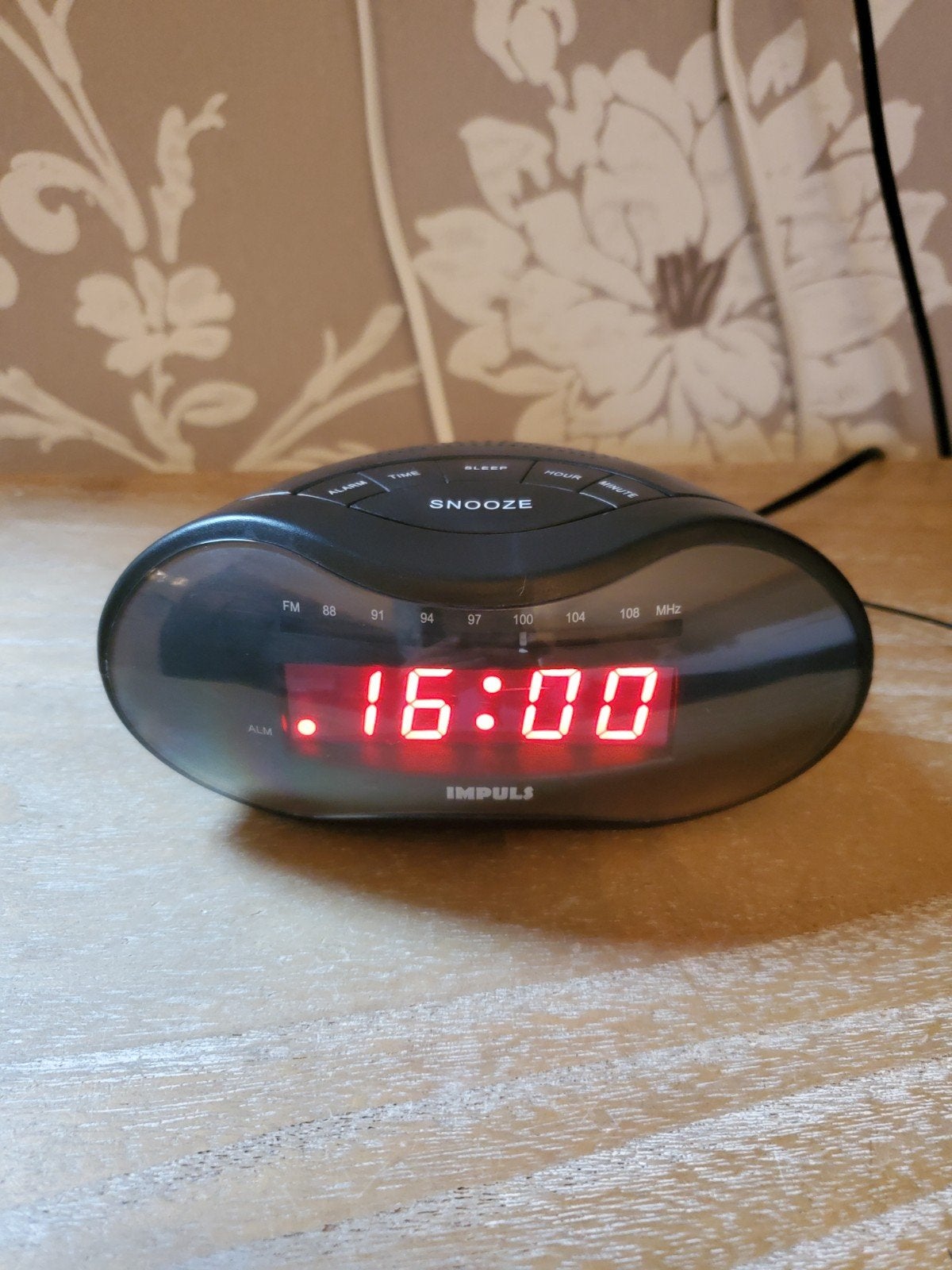 Digitale Wekkerradio met FM-radio, Ophalen, Zo goed als nieuw, Digitaal