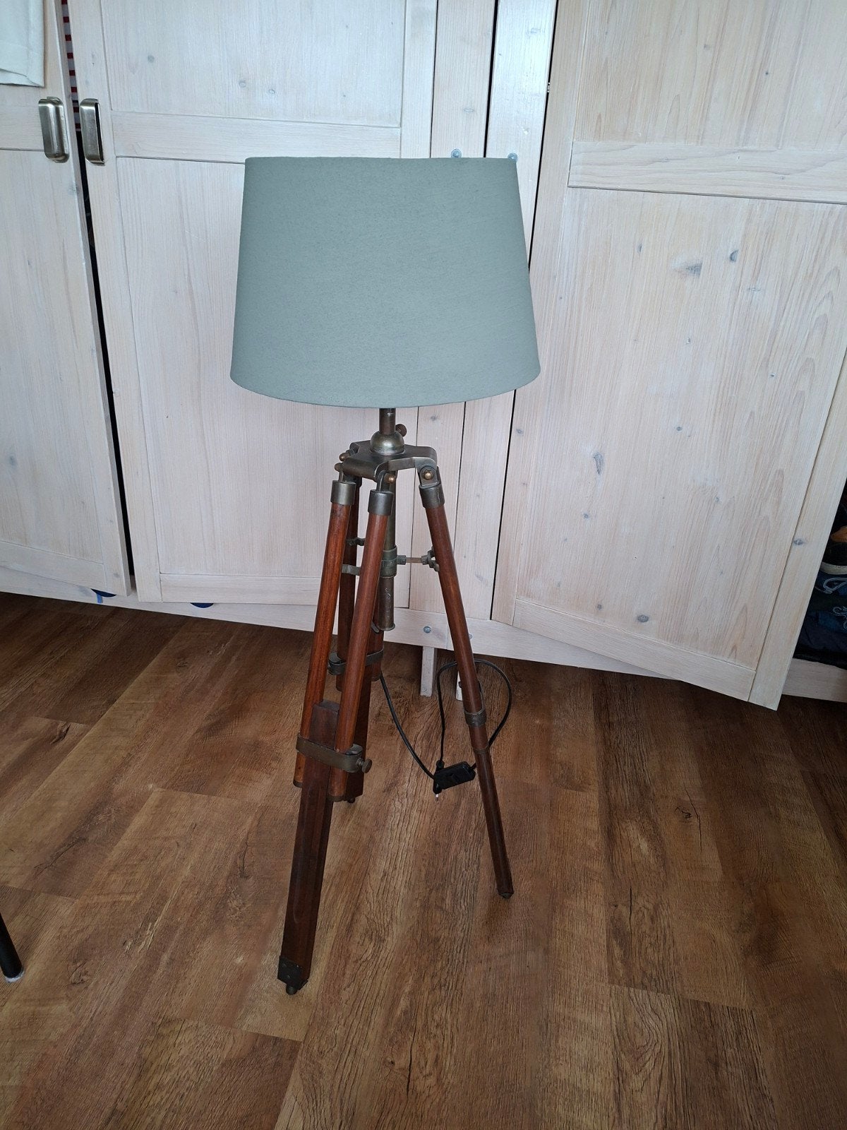 mooie lamp op statief ca.80cm hoog., Huis en Inrichting, Lampen | Vloerlampen, Ophalen, Zo goed als nieuw, Minder dan 100 cm