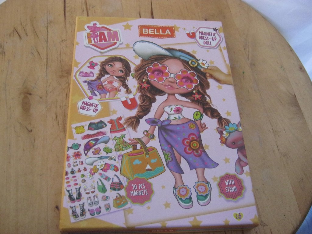 nieuwe bella magnetic dress up doll nr 24252, Ophalen, Nieuw