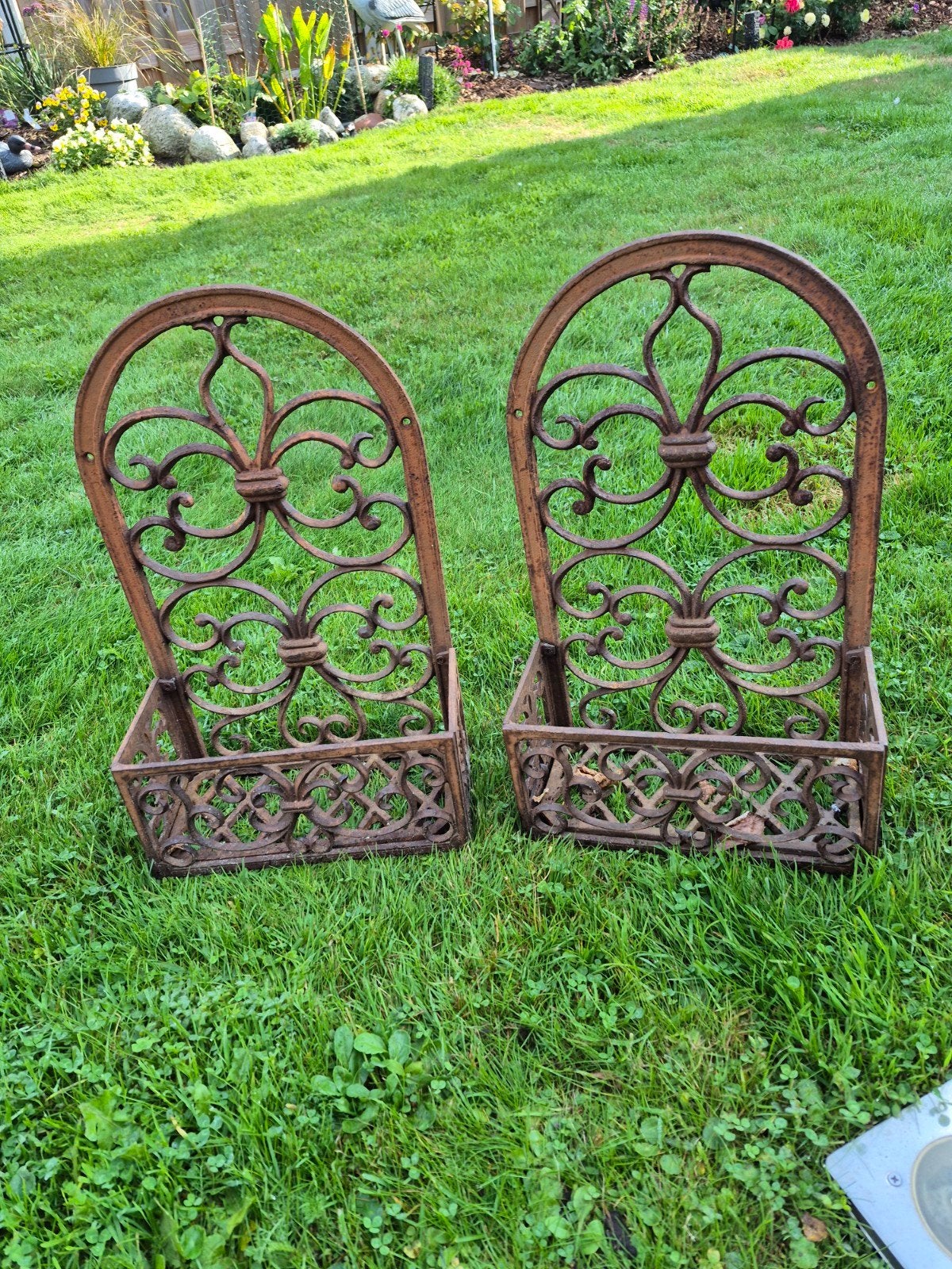 Set van 2 gietijzeren bloembakken, Tuin en Terras, Ophalen, Gebruikt, Minder dan 60 cm, Balkon