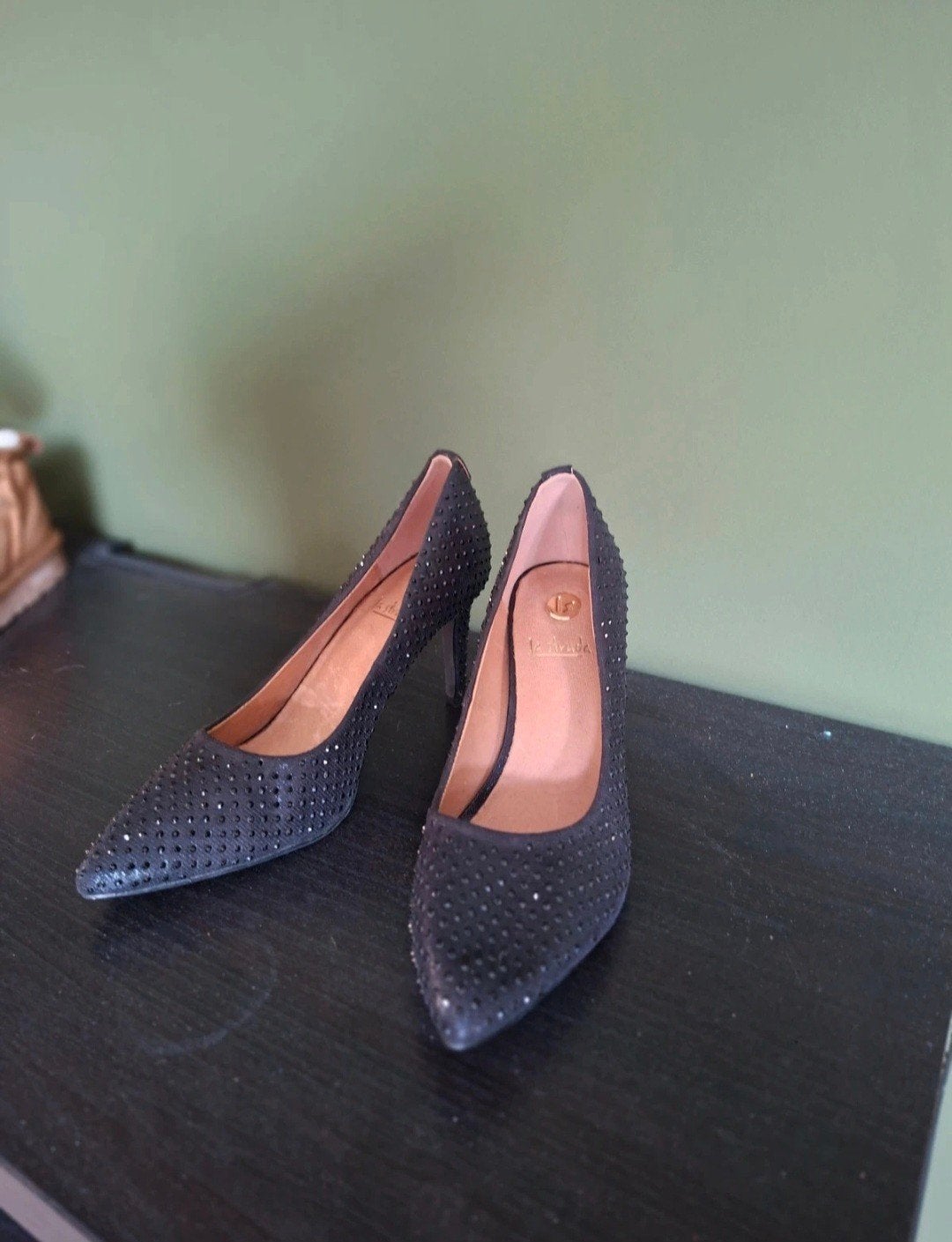 Zwarte pumps met studs, Pumps, Zwart, Ophalen of Verzenden, Onbekend