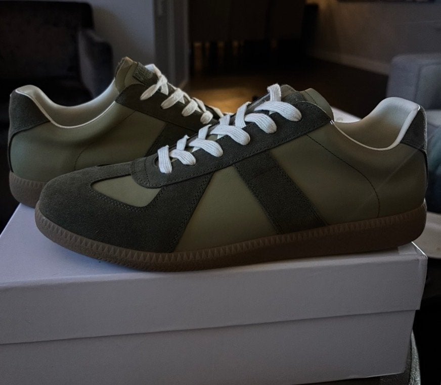 Maison Margiela Sneakers - Kaki, Kleding | Heren, Ophalen of Verzenden, Sneakers of Gympen