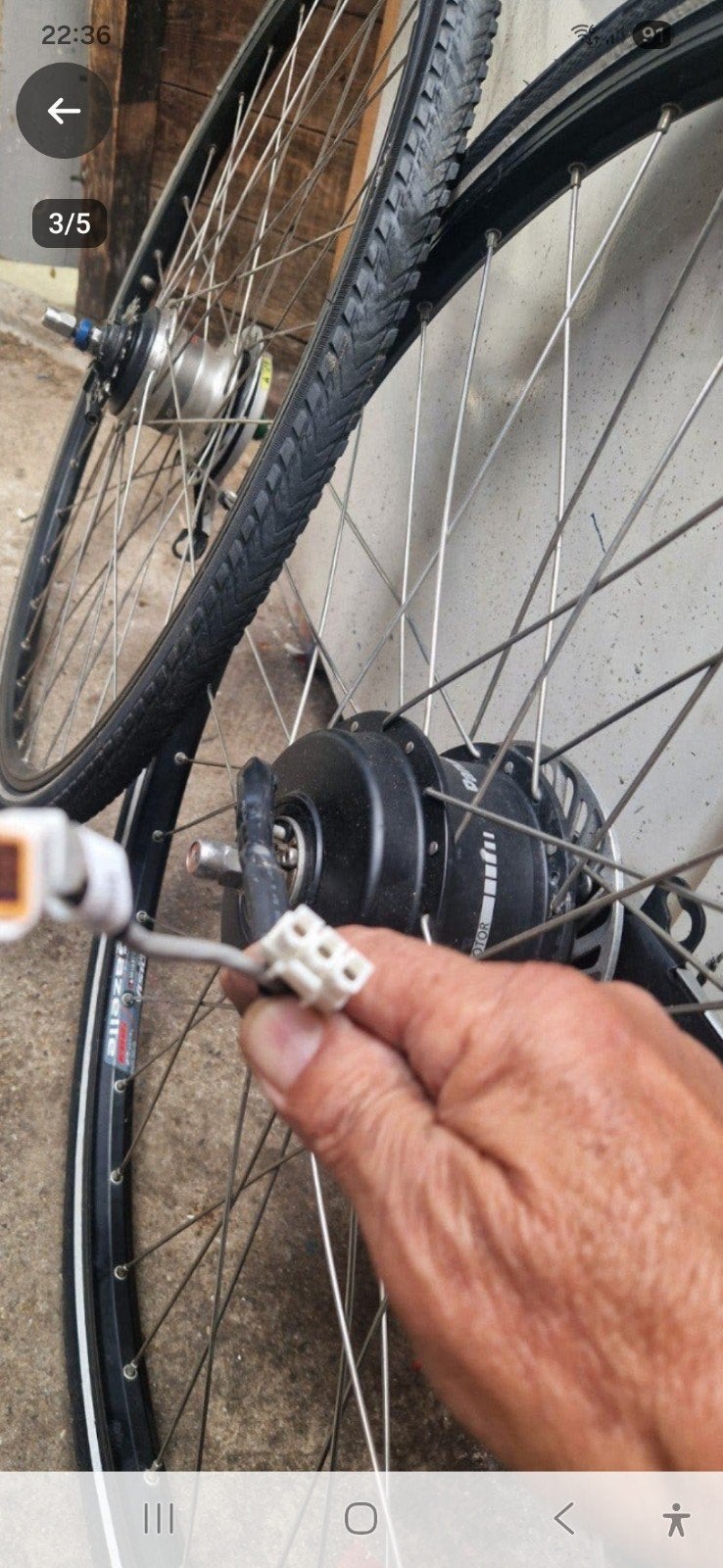 Twee Gazelle banden met voorwiel motor werkende naaf, Fietsen en Brommers, Fietsonderdelen, Ophalen, Gebruikt, Band, Toerfiets