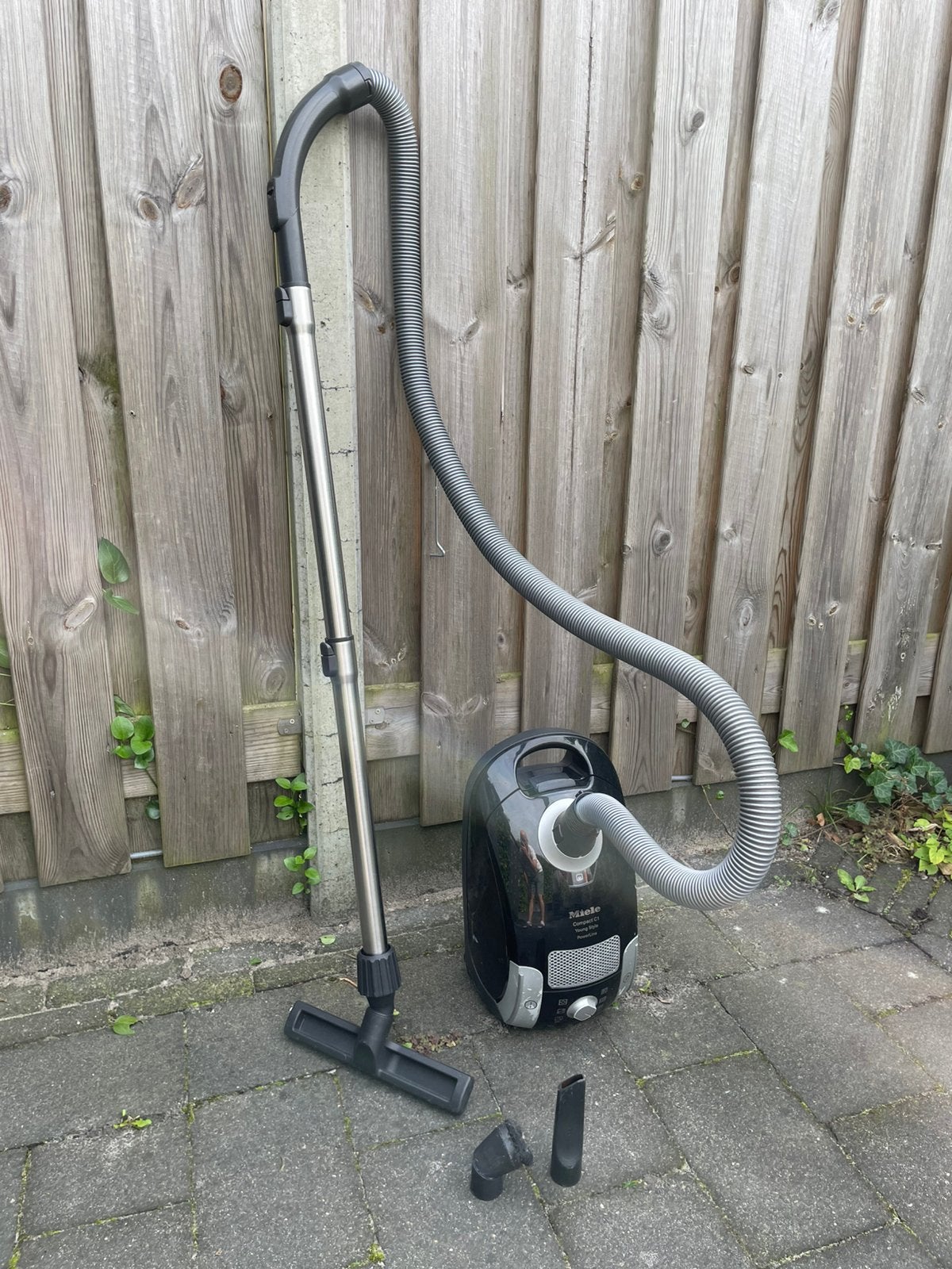 Miele c1 stofzuiger compact, Witgoed en Apparatuur, Ophalen, Gebruikt, Steelstofzuiger, Miele