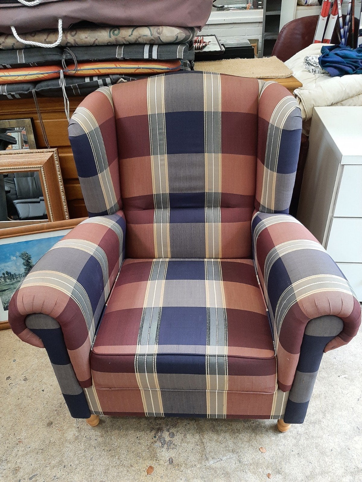 Klassieke oorfauteuil met geruite stoffen bekleding, Ophalen, Gebruikt, 75 tot 100 cm, Stof