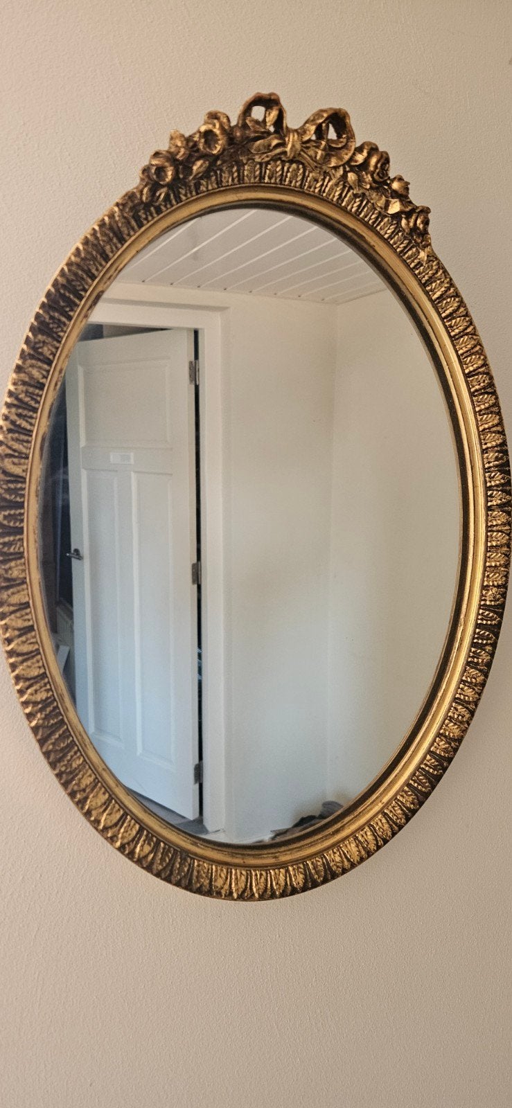 Vintage ovale spiegel met gouden barok lijst, Ophalen of Verzenden, Ovaal, 50 tot 100 cm, Minder dan 100 cm