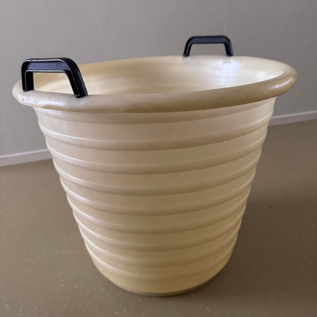 Retro teil / wasmand / badje, Ophalen, Kunststof, Gebruikt, Mand
