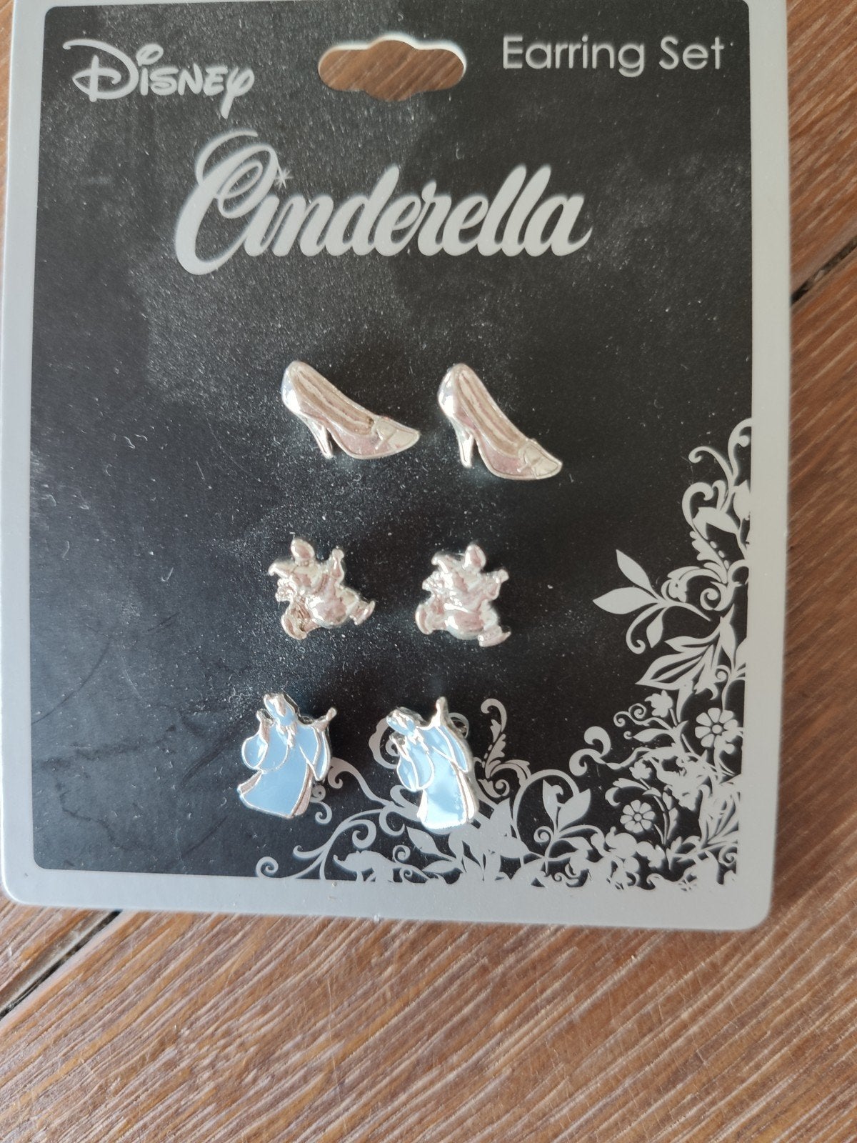 Disney Cinderella Earring Set Nieuw, Verzamelen, Disney, Ophalen of Verzenden, Overige figuren, Nieuw