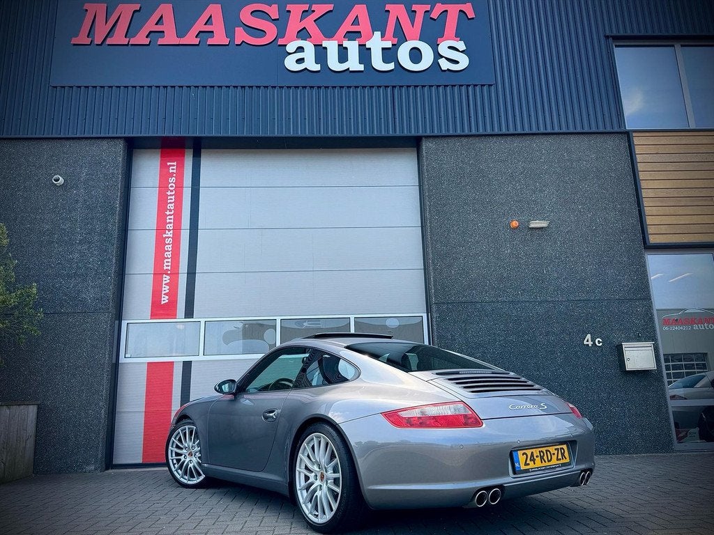 Porsche 911 3.8 Carrera S / 997 / Manual / NL car / Sport ch, Gebruikt, Zwart, 4 stoelen, Handgeschakeld