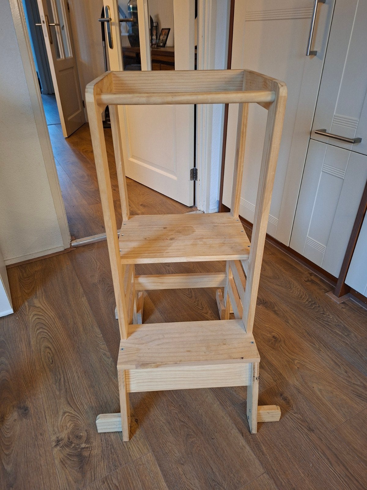 Houten meegroeistoel / leertoren, Ophalen, Gebruikt, Meegroeistoel