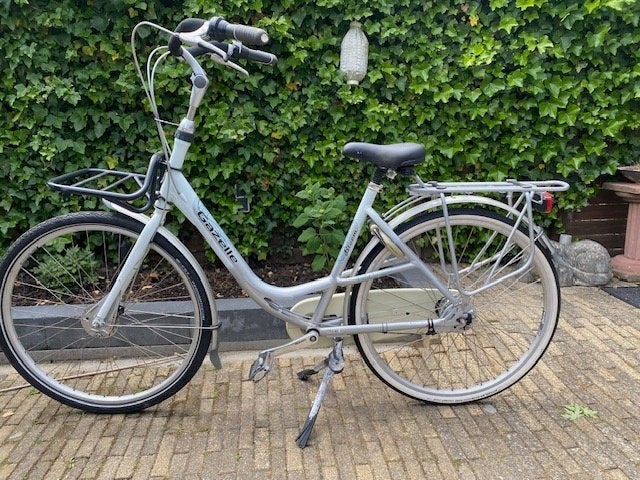 Gazelle Bloom met voor rek, Ophalen, Versnellingen, Gazelle, Trommelrem
