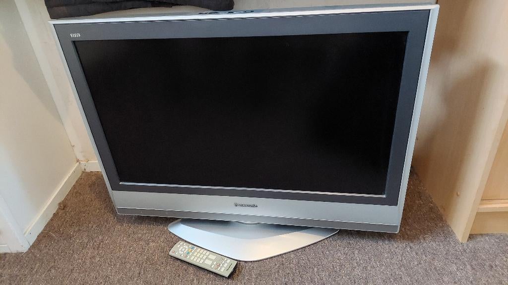 Televisie: LCD Panasonic Viera TX-32LE60FM – 32 inch/80 cm, Ophalen, Panasonic, 50 Hz, LCD