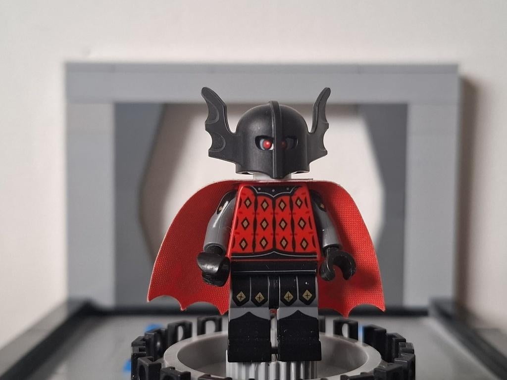 LEGO Series 25 - minifiguur - col426 - Vampire Knight, Lego, Ophalen of Verzenden, Zo goed als nieuw, Minifiguren serie
