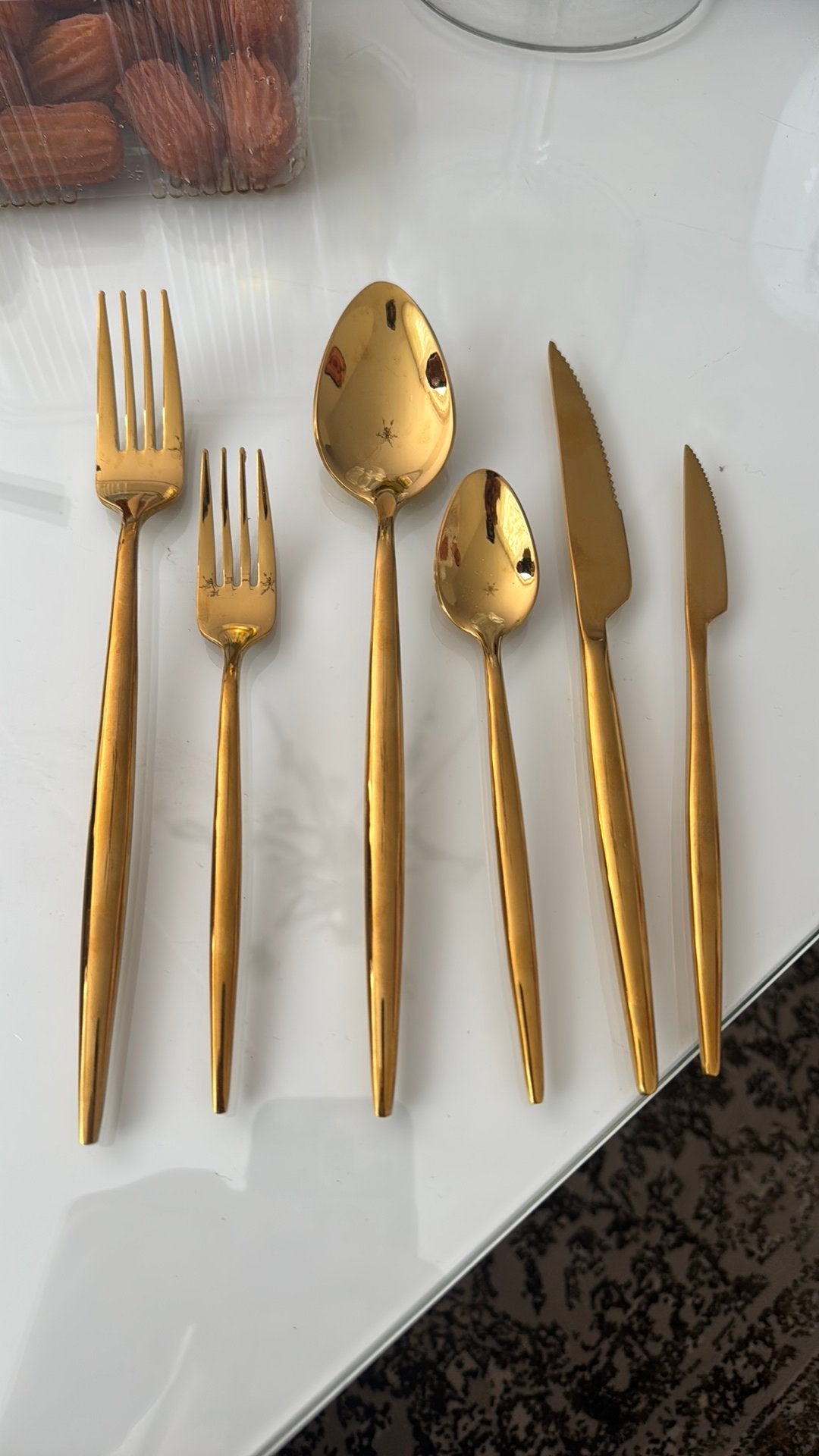 Goud kleur bestekset 12 persoons, Huis en Inrichting, Keuken | Bestek, Overige materialen, Ophalen of Verzenden, Zo goed als nieuw