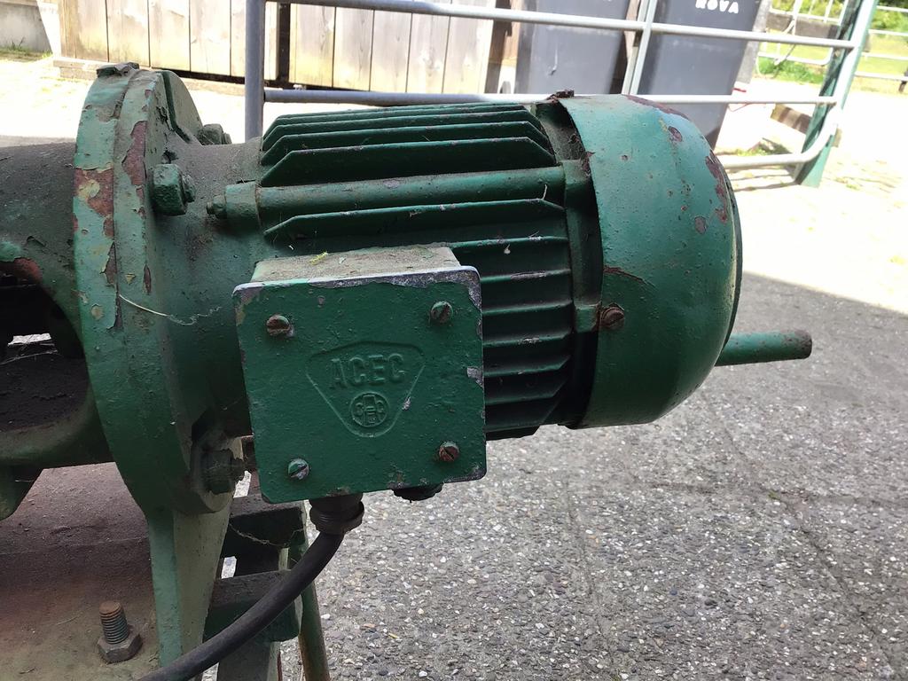 Te Koop waterpomp, Ophalen, Gebruikt